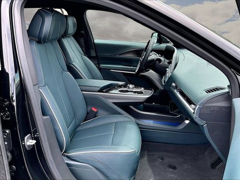 Used 2024 Cadillac Lyriq Luxury w/ Nappa Leather Package RWD image 28
