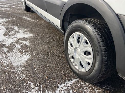 Certified 2024 Ford Transit 350 XLT image 19