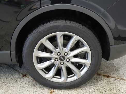 Used 2022 Lincoln Corsair AWD w/ Premium Package image 16