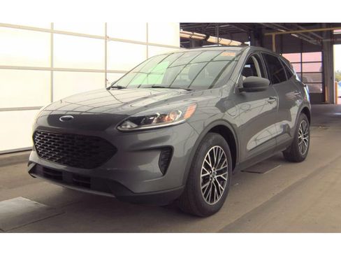 Used 2022 Ford Escape SE FWD image 1