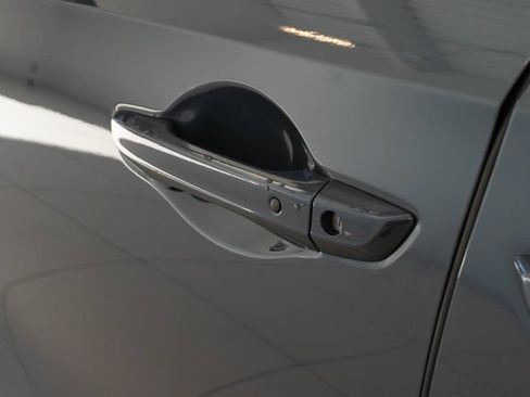 Certified 2025 Honda Odyssey EX-L image 9