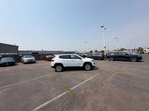 Used 2025 Subaru Ascent Premium AWD/4WD image 11