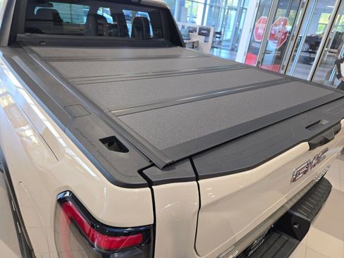 New 2026 GMC Sierra EV Elevation image 17