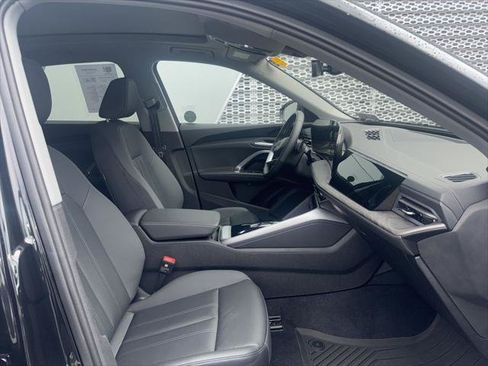Certified 2025 Audi Q5 Premium w/ Convenience Package AWD/4WD image 5