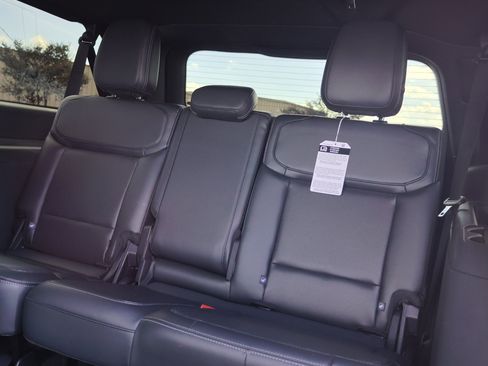 Certified 2025 Ford Expedition Max Platinum w/ Stealth Appearance Package image 30