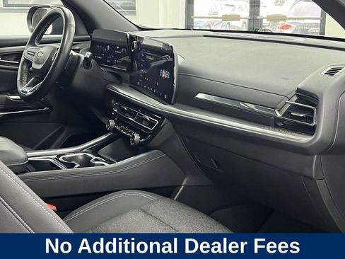 Used 2024 Chevrolet Traverse LT AWD/4WD image 28