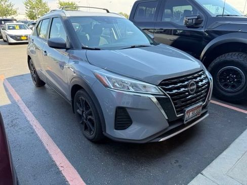 Used 2023 Nissan Kicks SV w/ Exterior Package FWD image 3