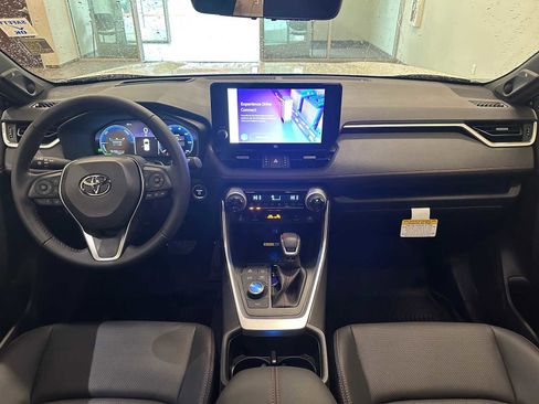 Certified 2025 Toyota RAV4 XSE image 10