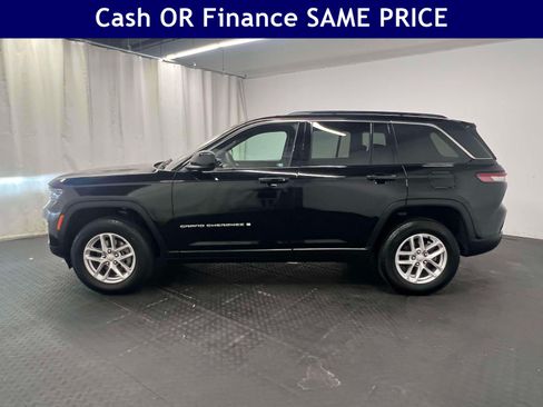 Used 2025 Jeep Grand Cherokee Laredo X w/ Luxury Tech Group I AWD/4WD image 11