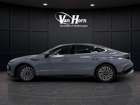 Used 2025 Hyundai Sonata Limited image 13