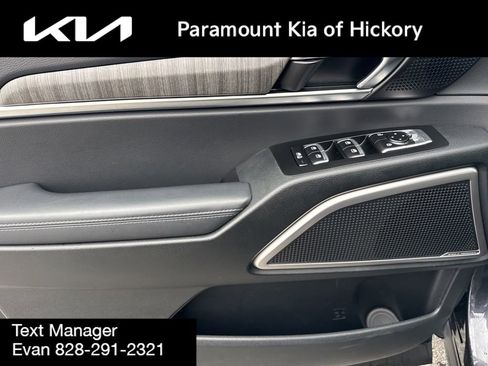 Used 2025 Kia Telluride EX image 24