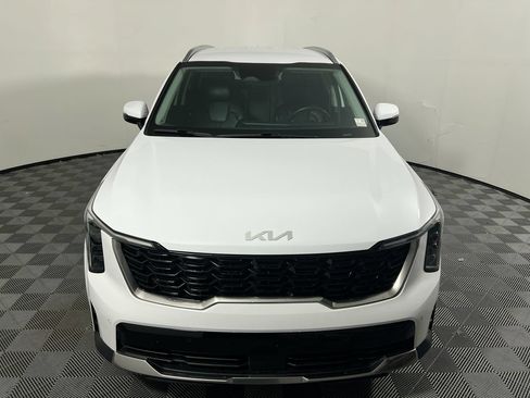 Certified 2024 Kia Sorento S FWD image 8