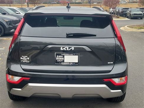 New 2025 Kia Niro EX Touring image 5