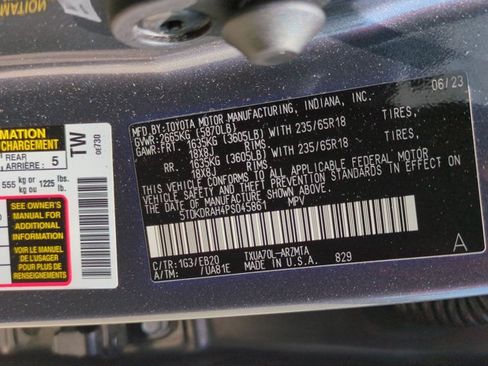 Used 2023 Toyota Highlander XLE FWD image 15