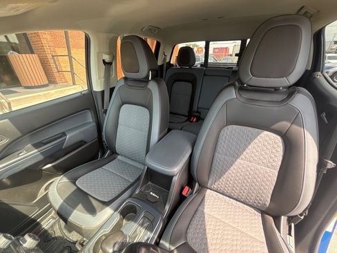 Used 2022 Chevrolet Colorado Z71 image 16