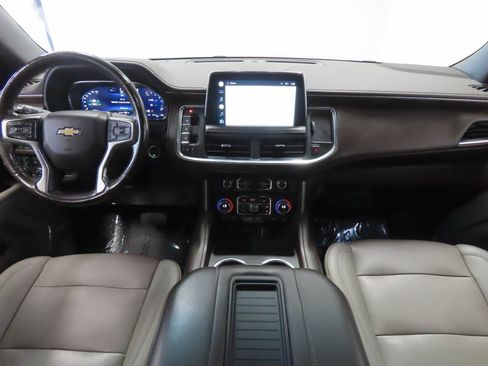 Used 2022 Chevrolet Tahoe LT w/ Luxury Package AWD/4WD image 15