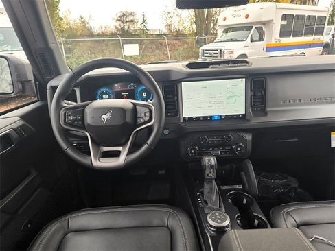 New 2025 Ford Bronco Big Bend w/ Black Diamond Package image 11