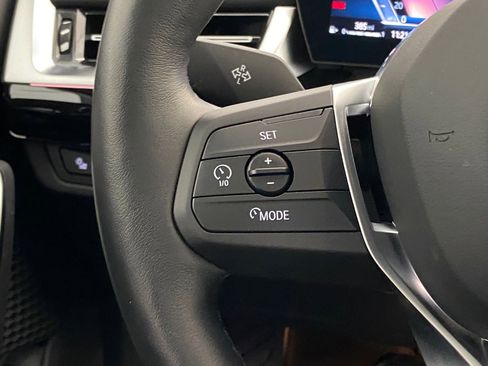 Used 2025 BMW X1 xDrive28i w/ Technology Package image 17