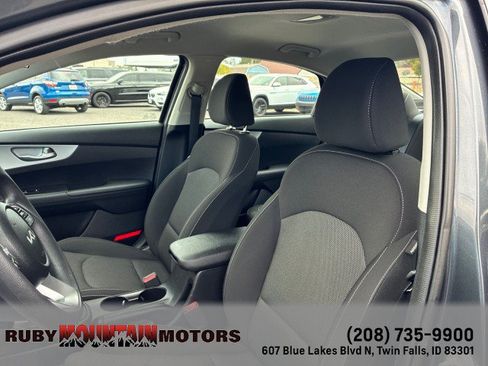 Used 2023 Kia Forte LX FWD image 10