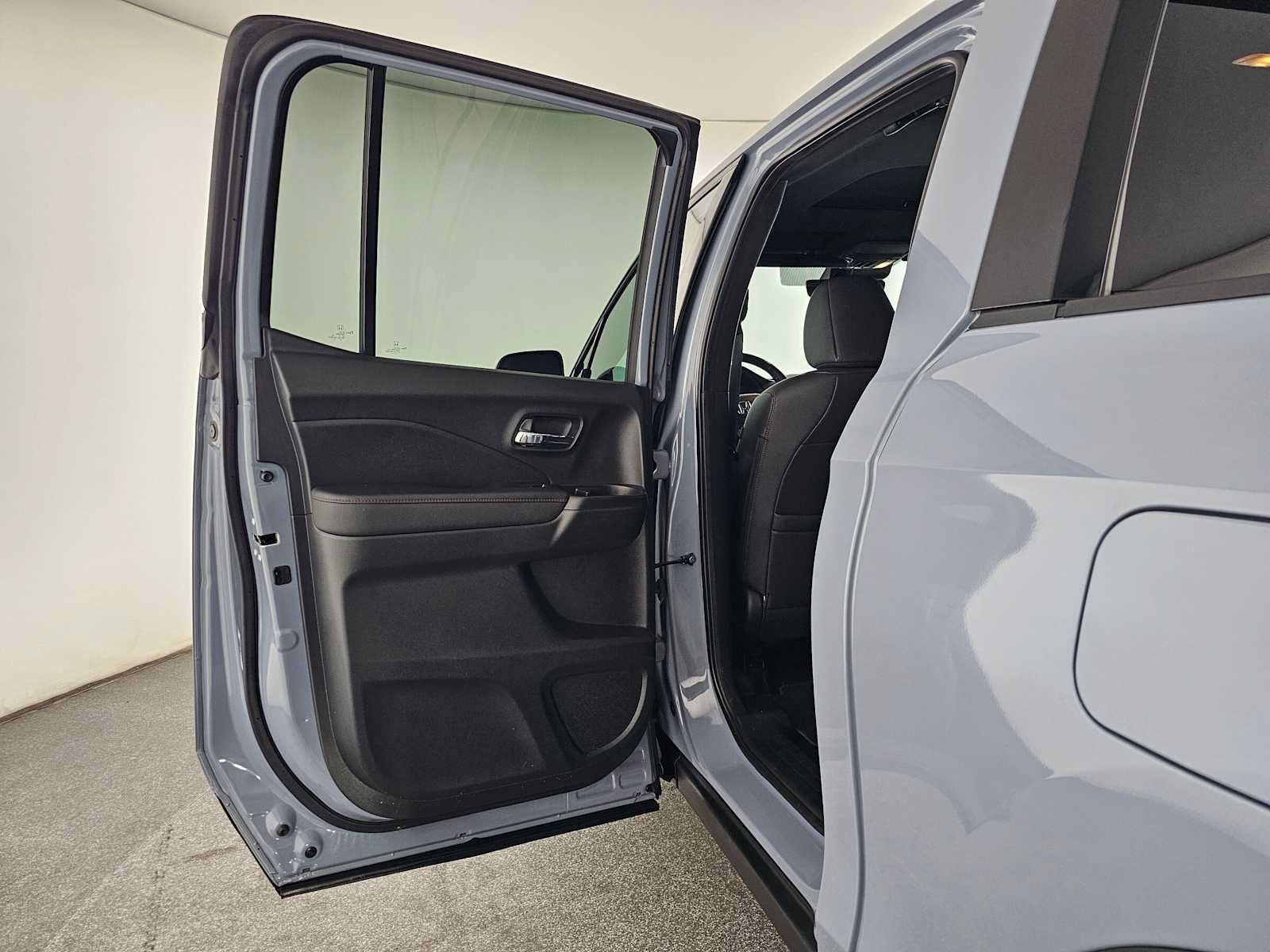 Used 2023 Honda Ridgeline Black Edition image 15