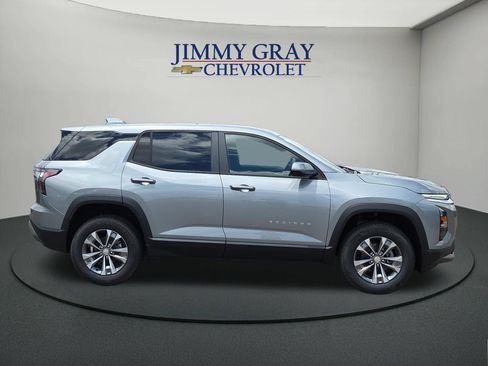 New 2027 Chevrolet Equinox LT w/ Convenience Package II AWD/4WD image 6