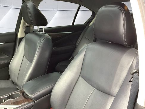 Used 2018 INFINITI Q50 Luxe w/ Sensory Package (Luxe) image 8