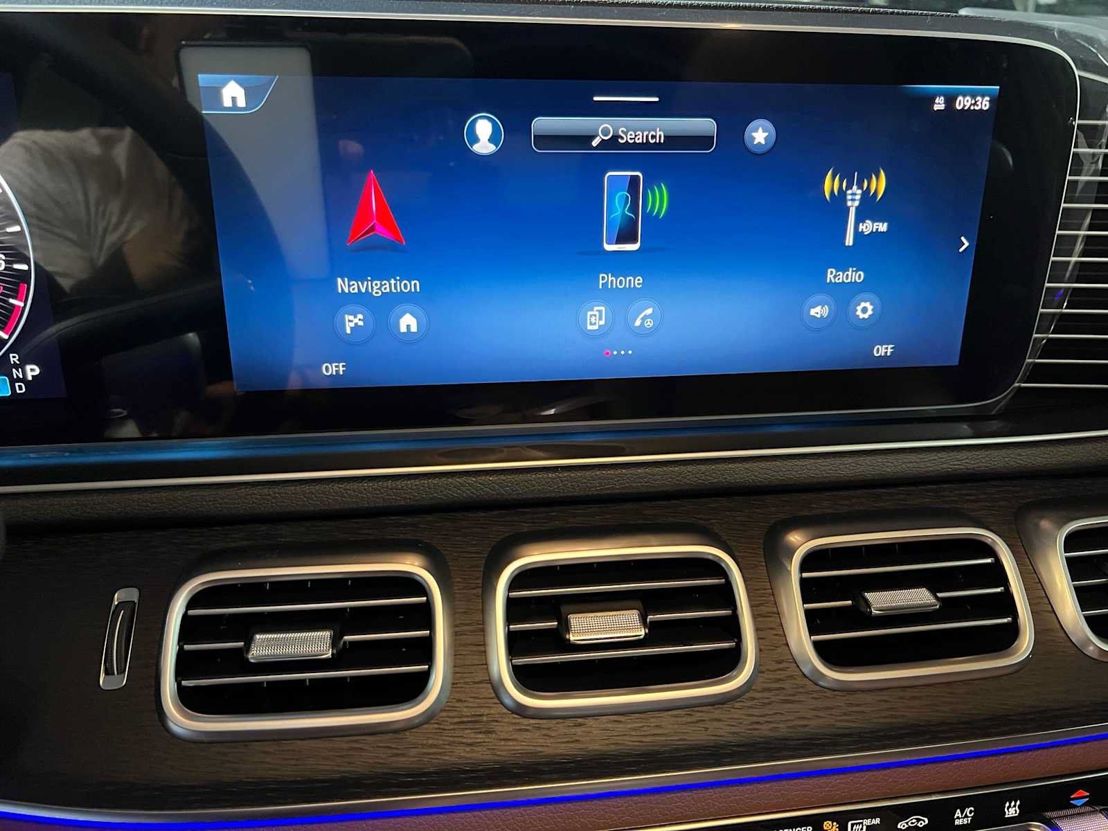 New 2026 Mercedes-Benz GLE 450e 4MATIC image 37
