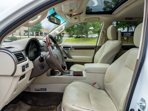 Used 2014 Lexus GX 460 Luxury AWD/4WD image 12
