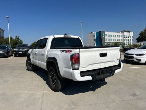 Used 2021 Toyota Tacoma TRD Off-Road w/ TRD Premium Off Road Package AWD/4WD image 5