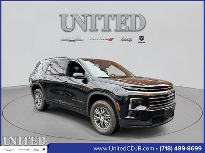 Used 2024 Chevrolet Traverse LT w/ Enhanced Driving Package