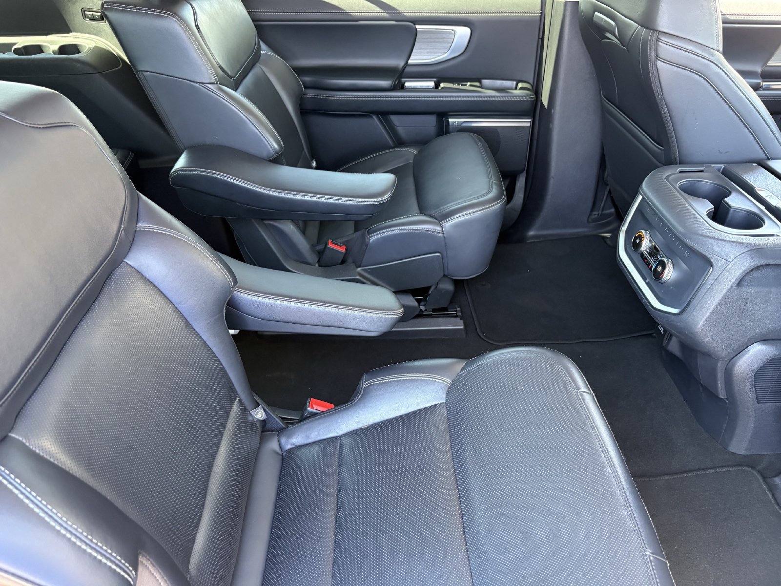 Certified 2025 Ford Expedition Max Platinum AWD/4WD image 14