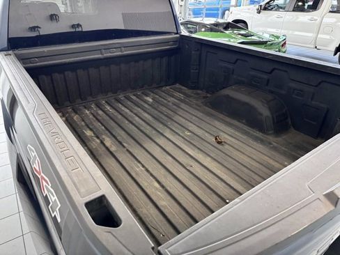 Certified 2022 Chevrolet Silverado 1500 RST image 38