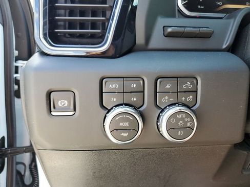 New 2026 GMC Sierra 2500 Denali Ultimate AWD/4WD image 31
