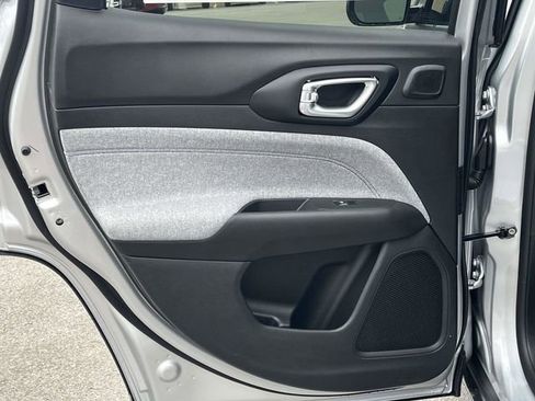 New 2026 Jeep Compass Latitude image 14