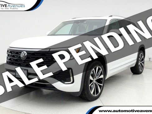 Used 2025 Volkswagen Atlas SEL Premium R-Line image 1