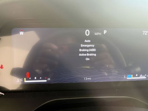 New 2025 Jeep Grand Cherokee Laredo image 15