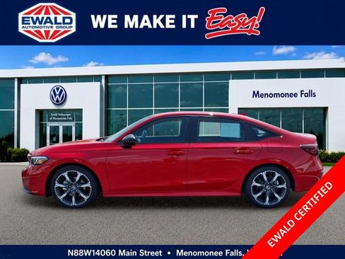Used 2025 Honda Civic Sport Touring image 4