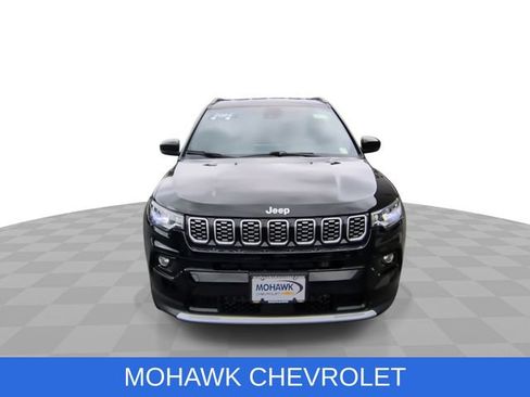 Used 2024 Jeep Compass Limited AWD/4WD image 3