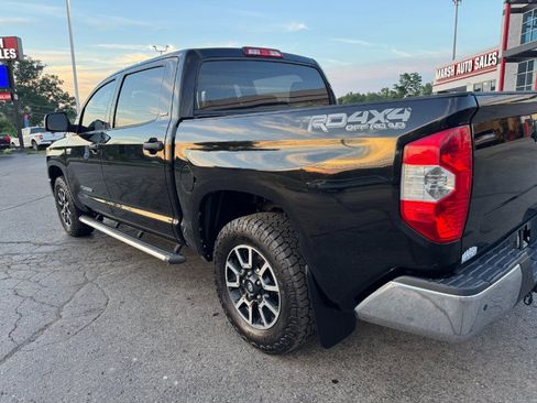 Used 2014 Toyota Tundra SR5 AWD/4WD image 10