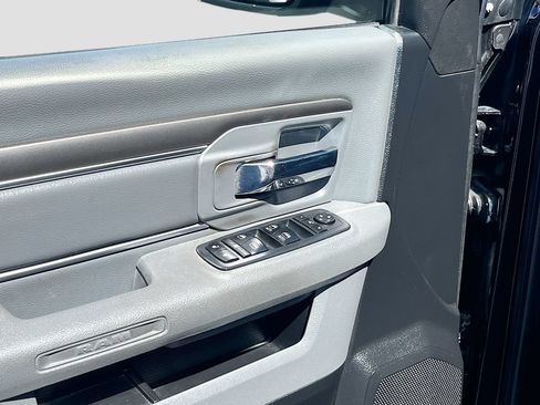 Used 2018 RAM 1500 Lone Star RWD image 17