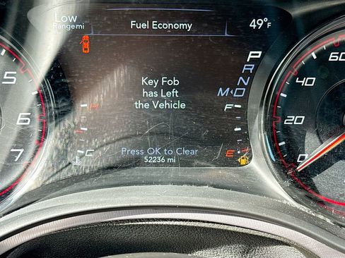 Used 2023 Dodge Charger SXT w/ Blacktop Package image 10