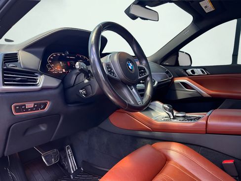 Used 2021 BMW X6 M50i AWD/4WD image 37