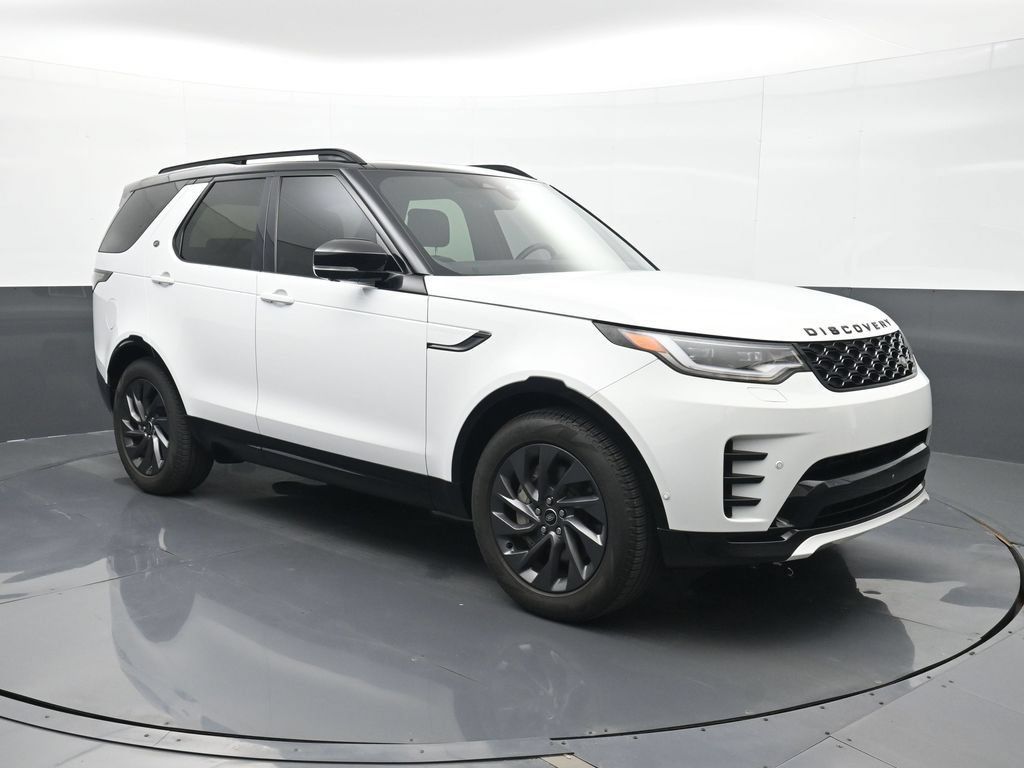 Used 2024 Land Rover Discovery Dynamic SE AWD/4WD image 22