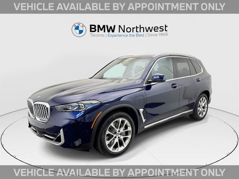 Used 2026 BMW X5 xDrive50e w/ Climate Comfort Package AWD/4WD image 1