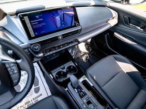Used 2023 Toyota Prius XLE AWD/4WD image 22