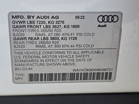 Used 2022 Audi e-tron S Prestige AWD/4WD image 36