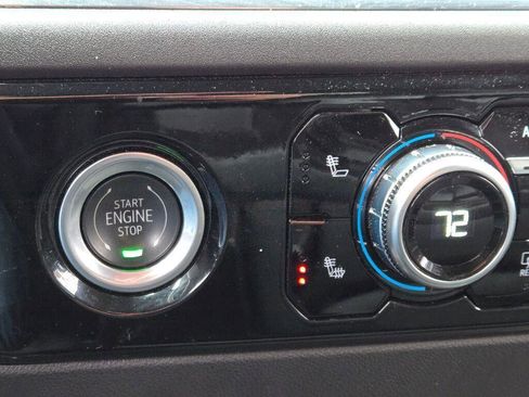 Used 2024 GMC Sierra 1500 Elevation image 24