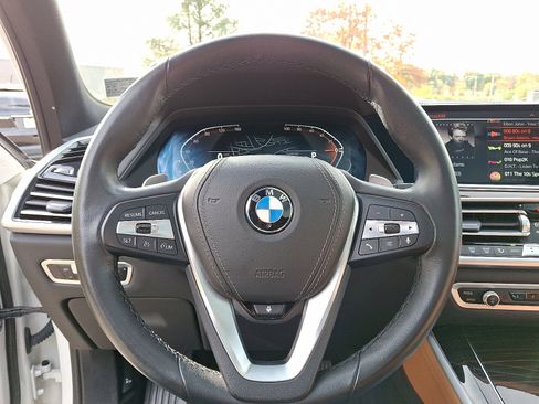 Used 2023 BMW X5 xDrive40i w/ Premium Package image 18