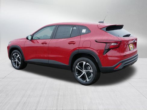 New 2026 Chevrolet Trax RS w/ Driver Confidence Package image 2