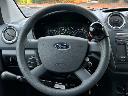 Used 2011 Ford Transit Connect XLT Premium image 10